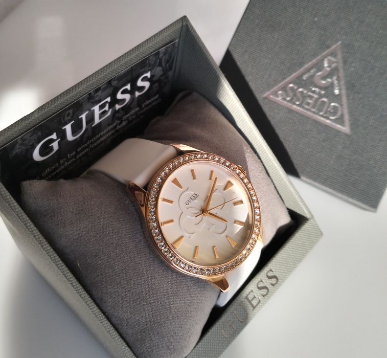 Жіночий годинник Guess Anna,