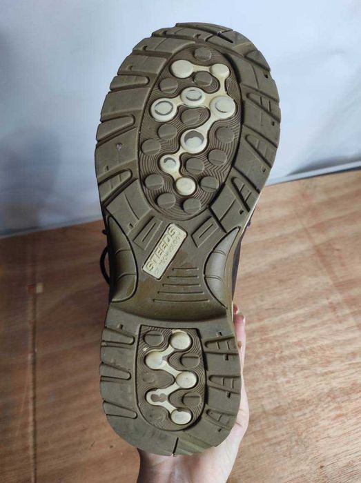 203.38. Buty stajenne Steeds rozmiar 38