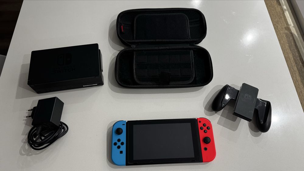 Vendo Nintendo Switch v2