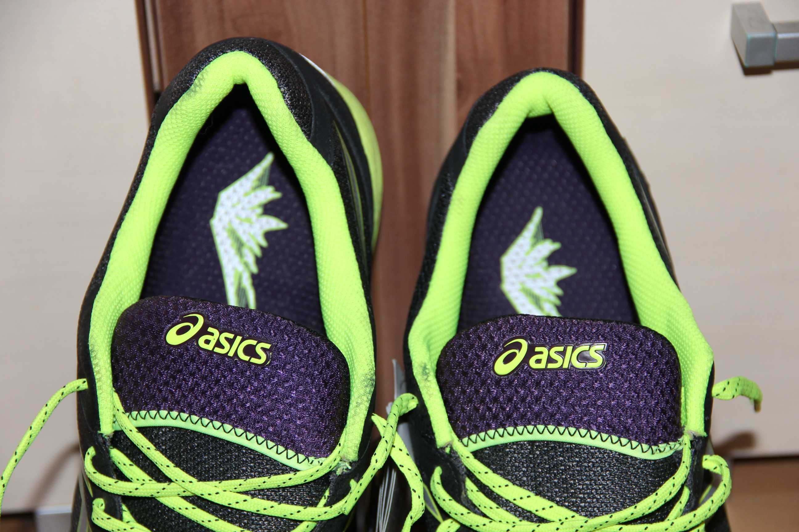 Buty do biegania z kolcami Asics roz.48