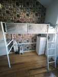 Cama alta Ikea (beliche)
Estrutura de cama alta, branco/cinz clr, 90x