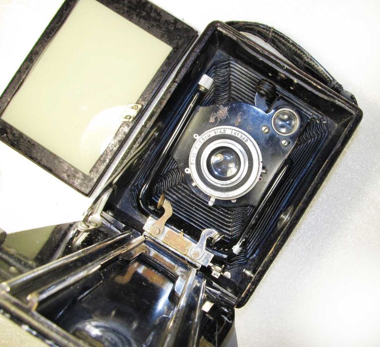 Старинный фотоаппарат Contessa Nettel. 9х12.