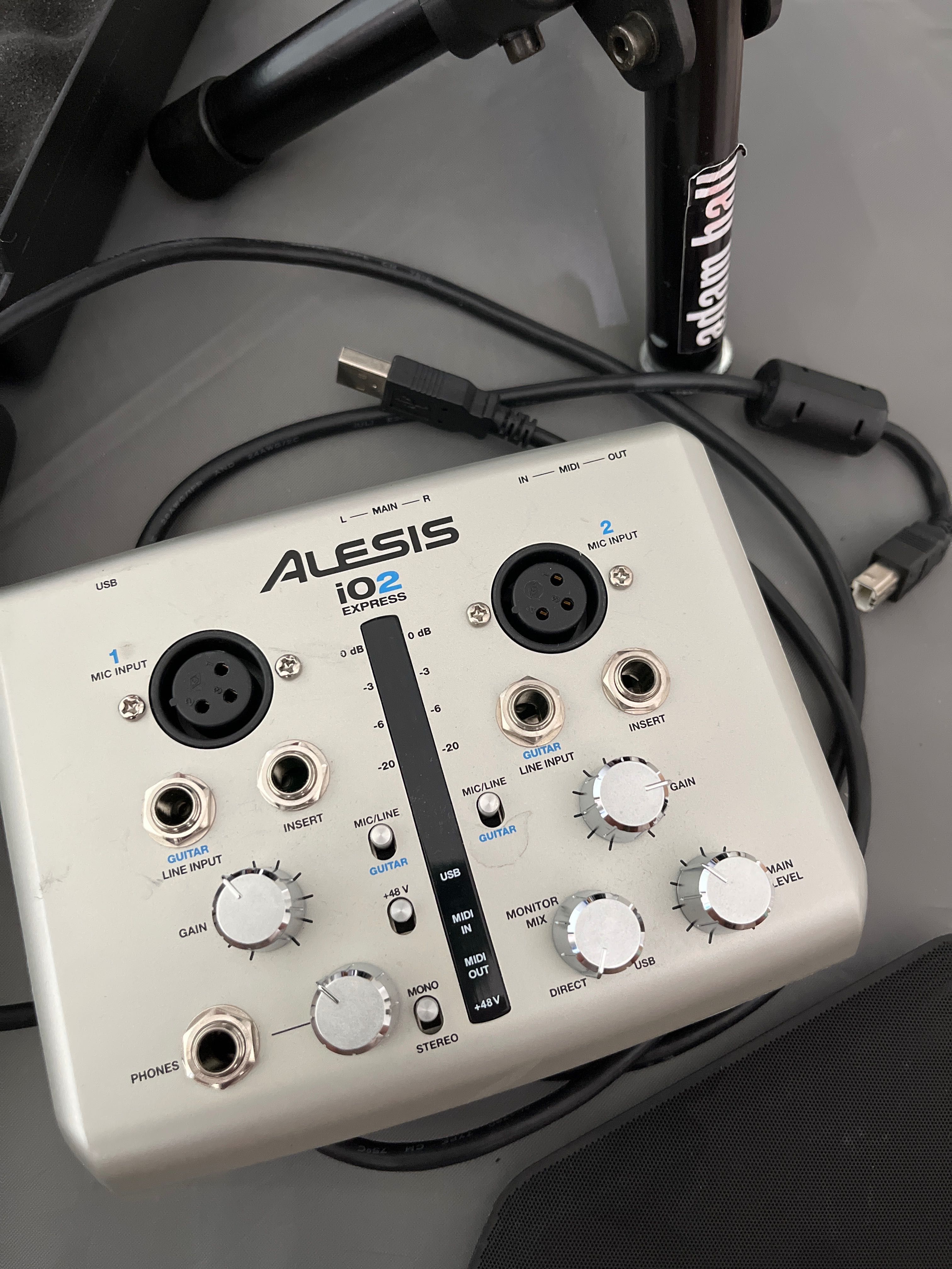 Mikrofon Behringer C-1, interfejs Alesis iO2