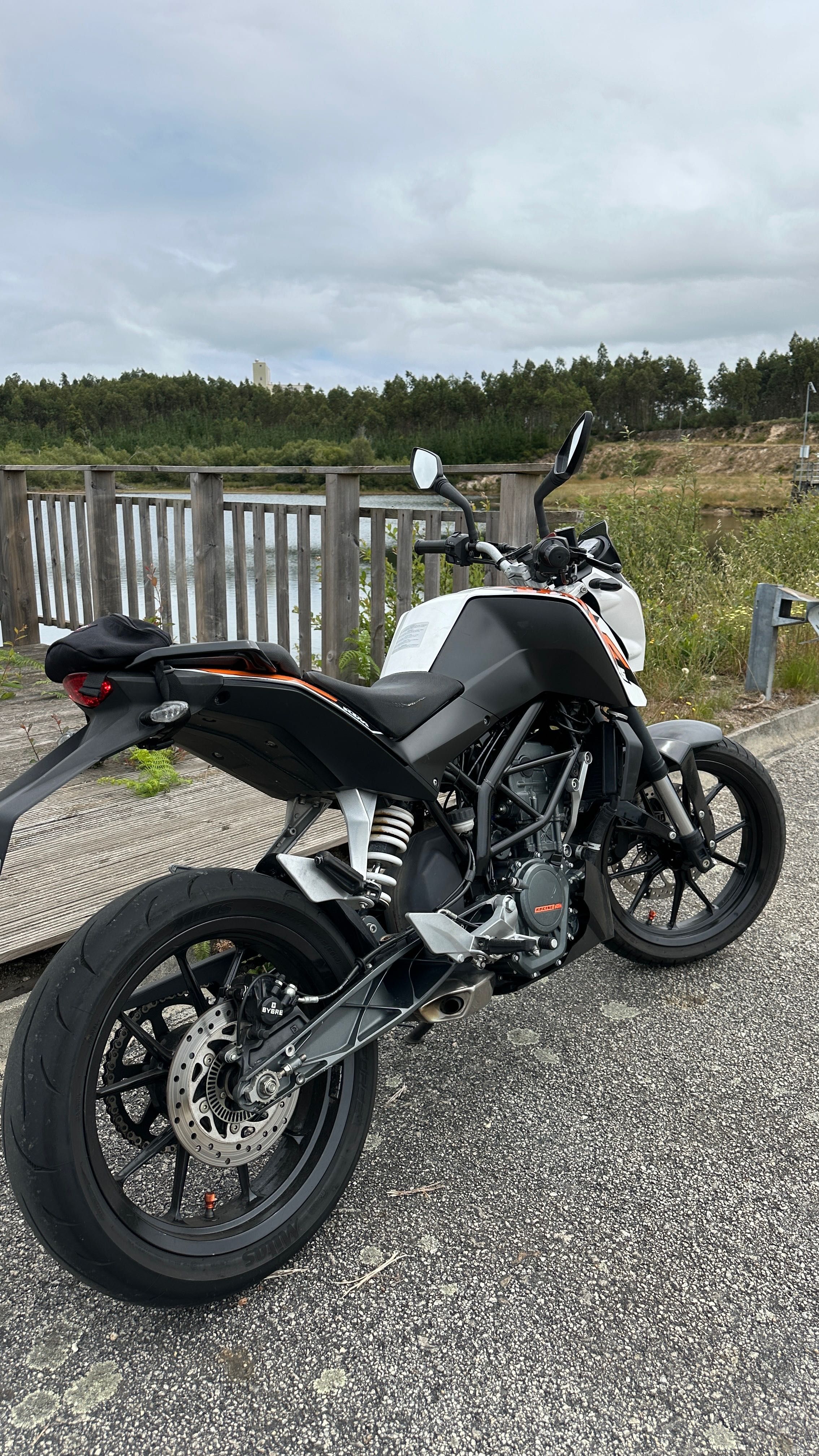 Mota KTM DUKE 125