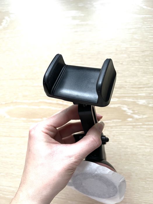 Uchwyt samochodowy do telefonu damski różowy rose gold TK Maxx