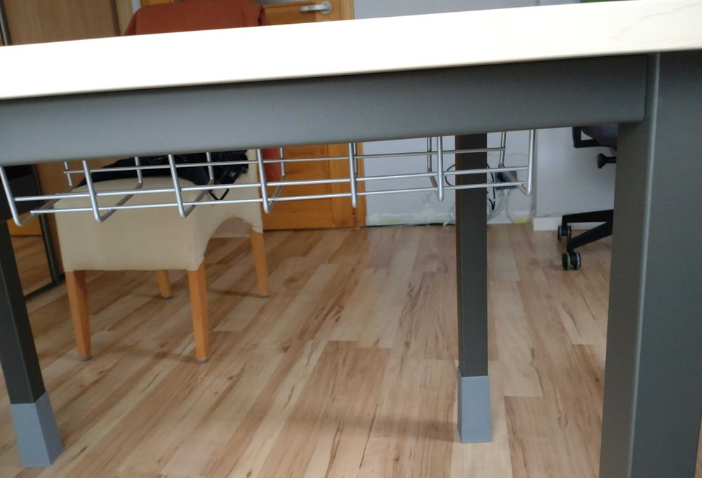 Biurko BALMA 120*80 wys. 72-80 cm * solidne * jasny blat * jak NOWE