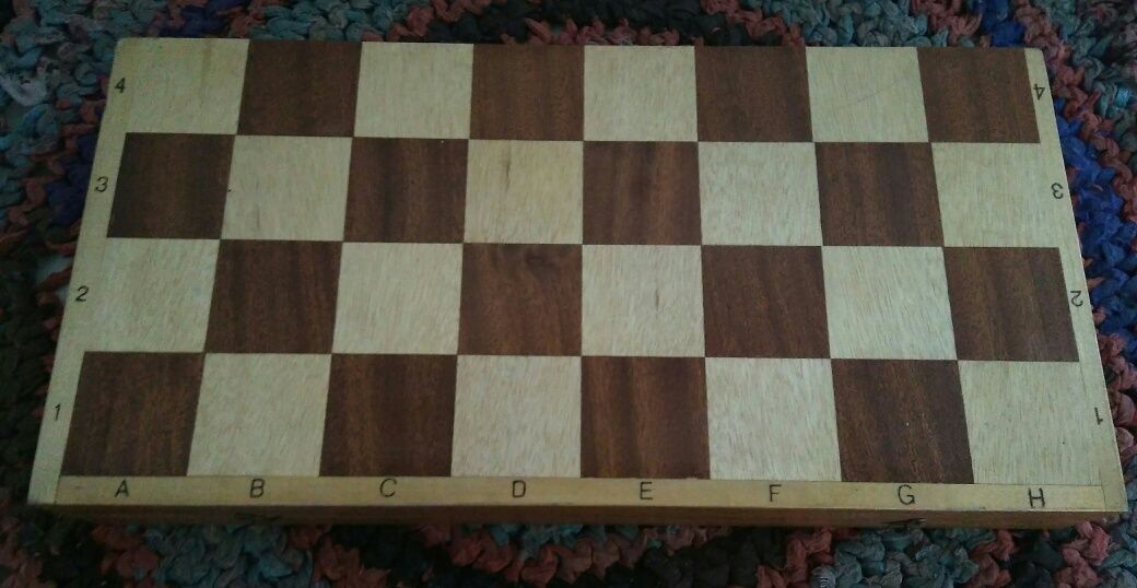 Шахматная доска шахматы около 40 см