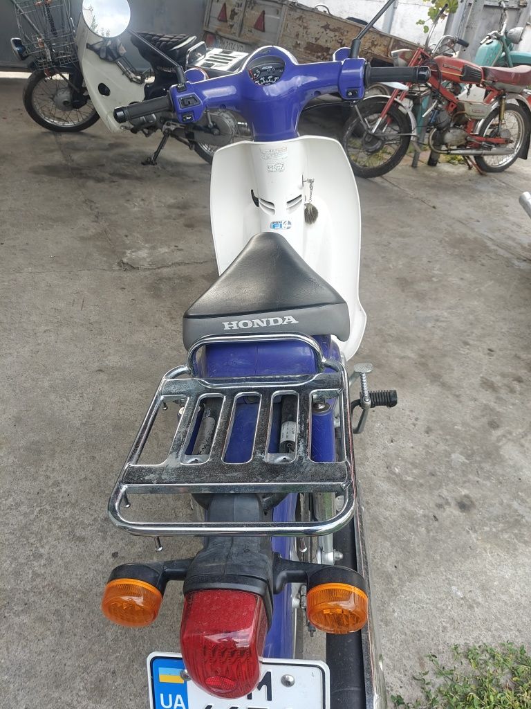 Хонда супер каб 110. Honda super cub.