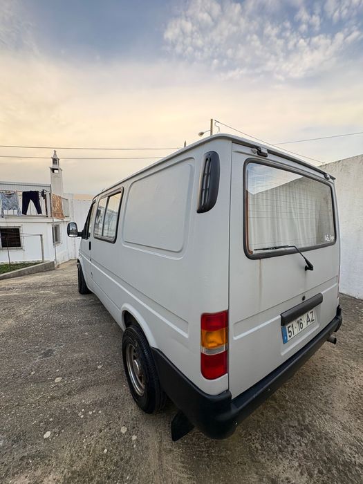 Autocaravana Ford Transit 2.5D Diesel