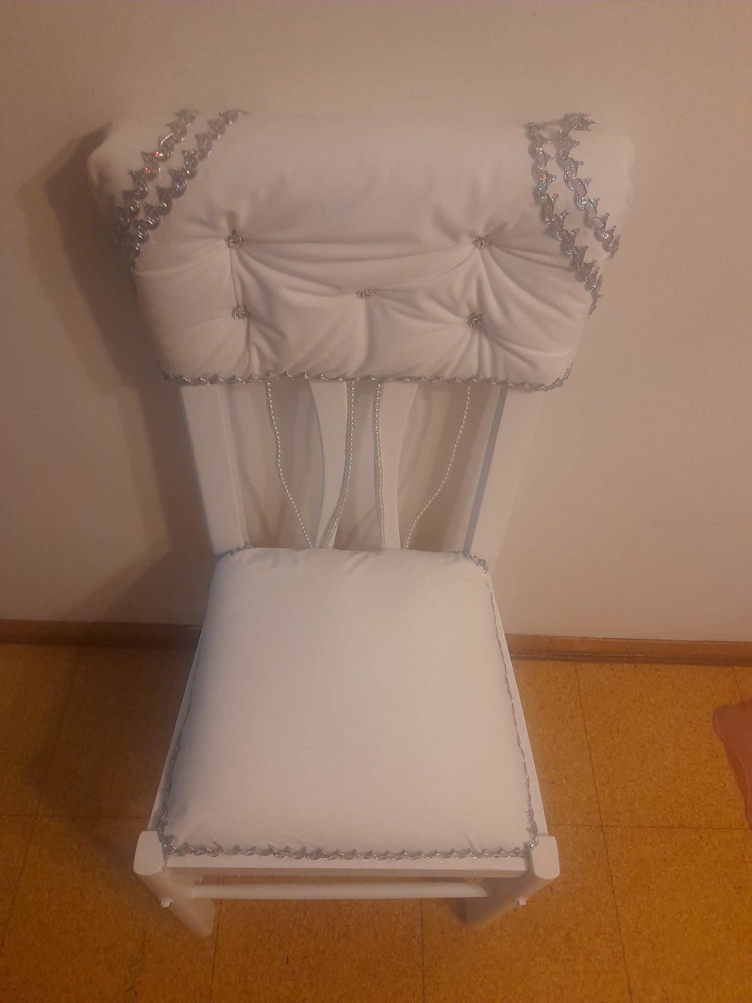 Restauro de cadeiras e sofas em artigos de luxo