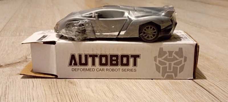 Samochód transformers autobot