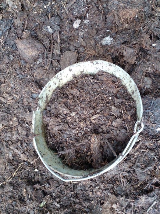 Перегній, Козиний навоз, удобрение,, Добриво, Перегной, мульча, биогу