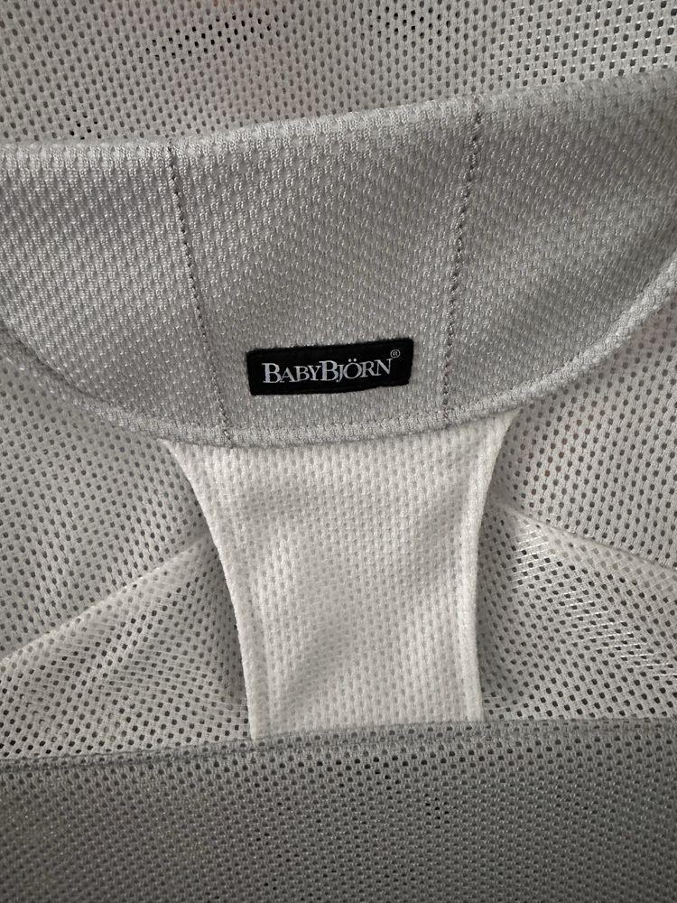 BABYBJORN BALANCE soft mesh leżaczek bujaczek