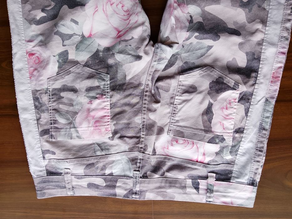 Spodnie damskie typu jeans