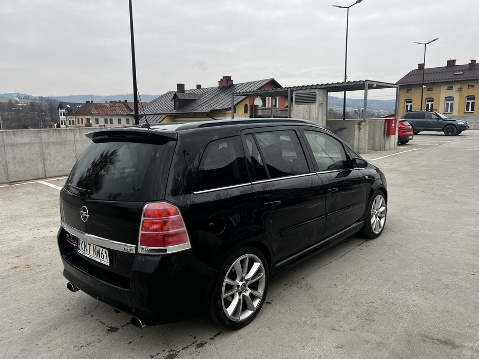 Opel Zafira 2.0T 240koni OPC 2005r