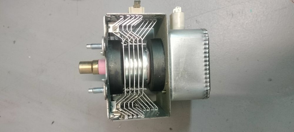 Magnetron de Microondas