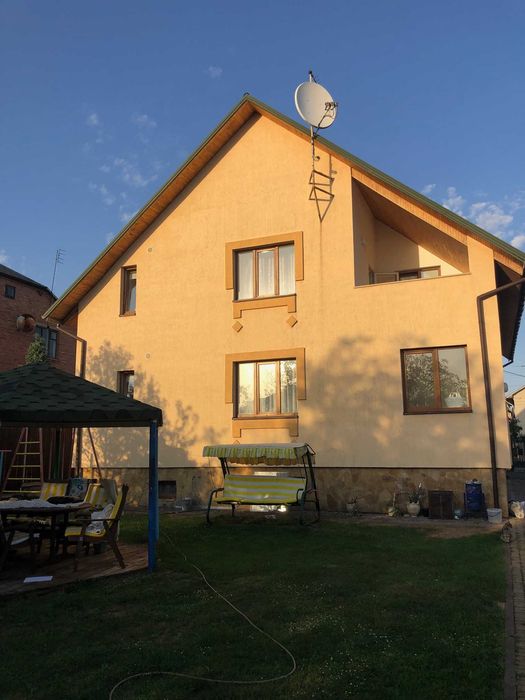 Басівка. Будинок. ГАРАЖ на 2 авто. Паркінг. 6 кімнат. 10 сотих. Оренда