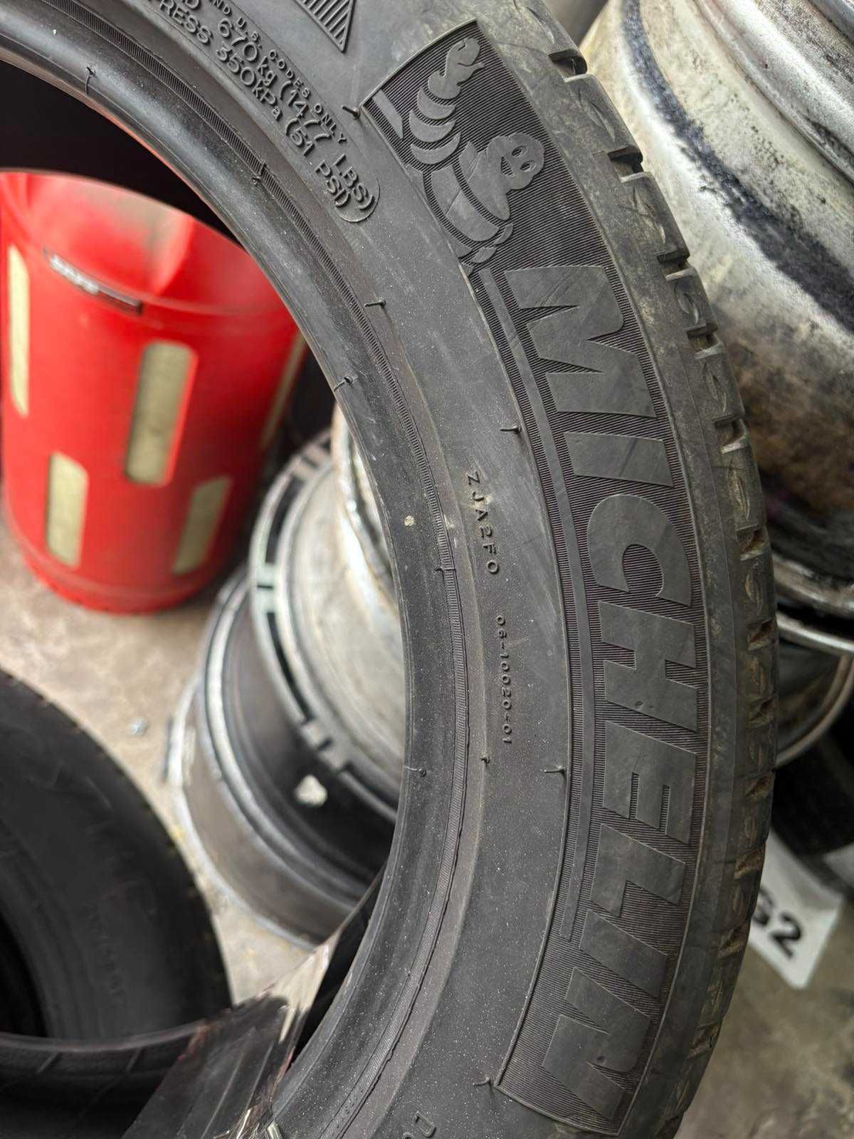 Шины 215/55 R17 Michelin комплект лето (нормальное состояние) L4