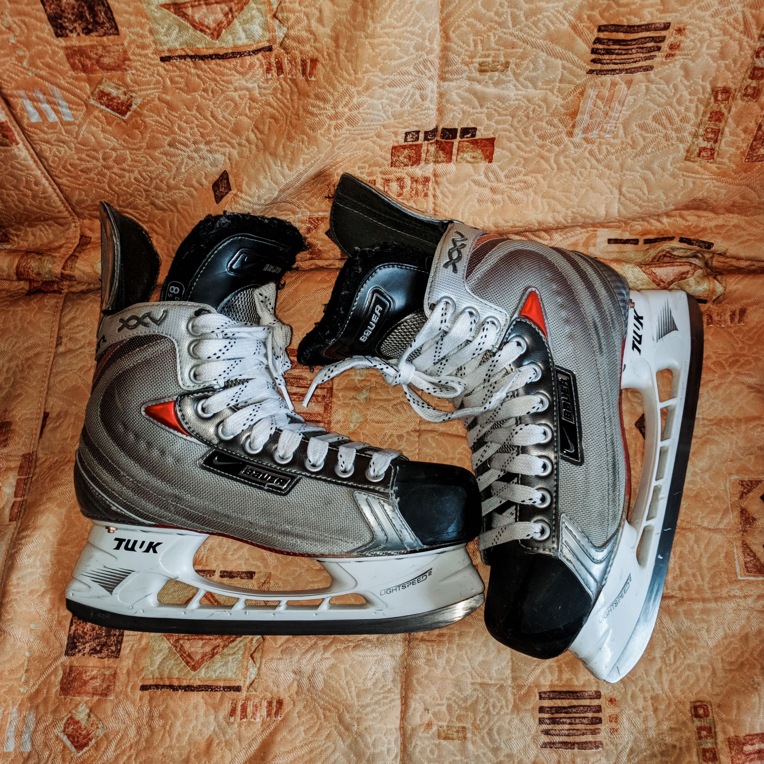 Продам коньки хоккейные Bauer XXV 8.5D