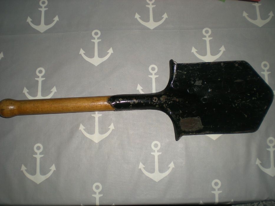 Малая садовая лопатка Австро - Венгрии с клеймом волка в хорошем состо