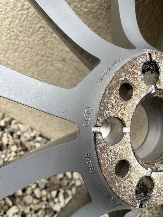 Koła felgi aluminiowe Audi 5x112 17”opony zimowe 225/60r17 bieżnik 8mm