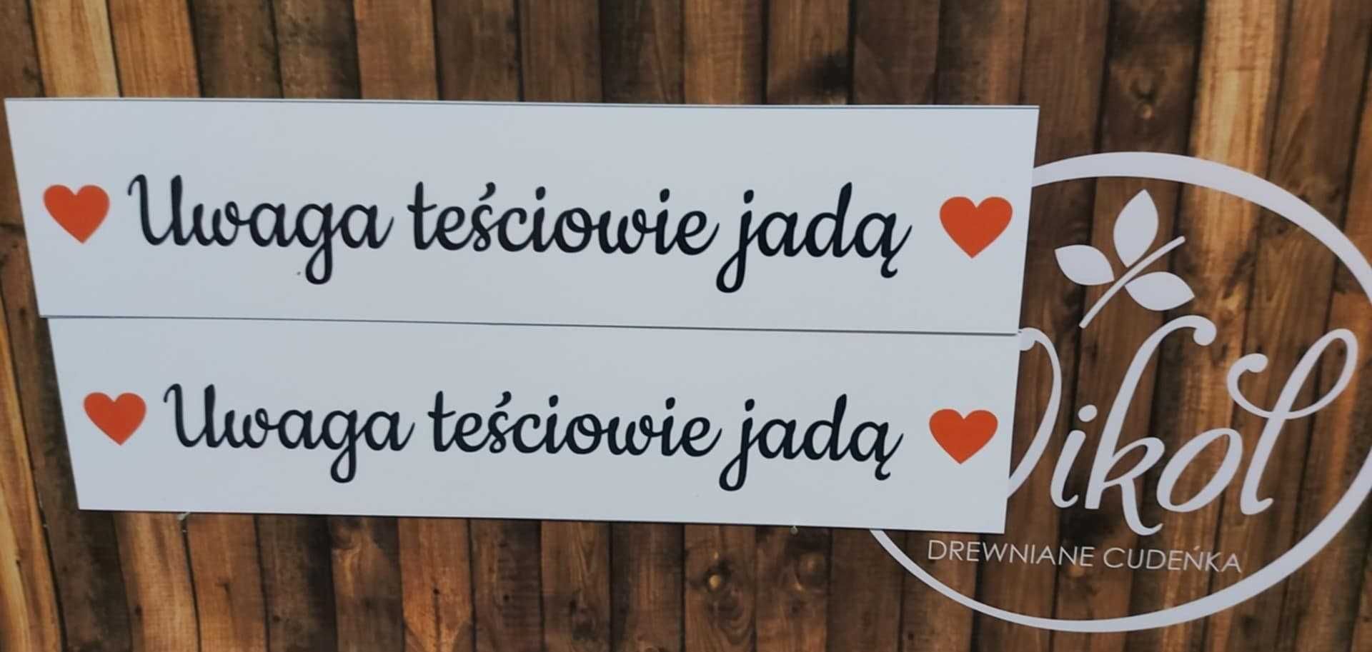 Tablice do auta Uwaga teściowie jadą ślub  PCV 2 wodoodporne 2 szt