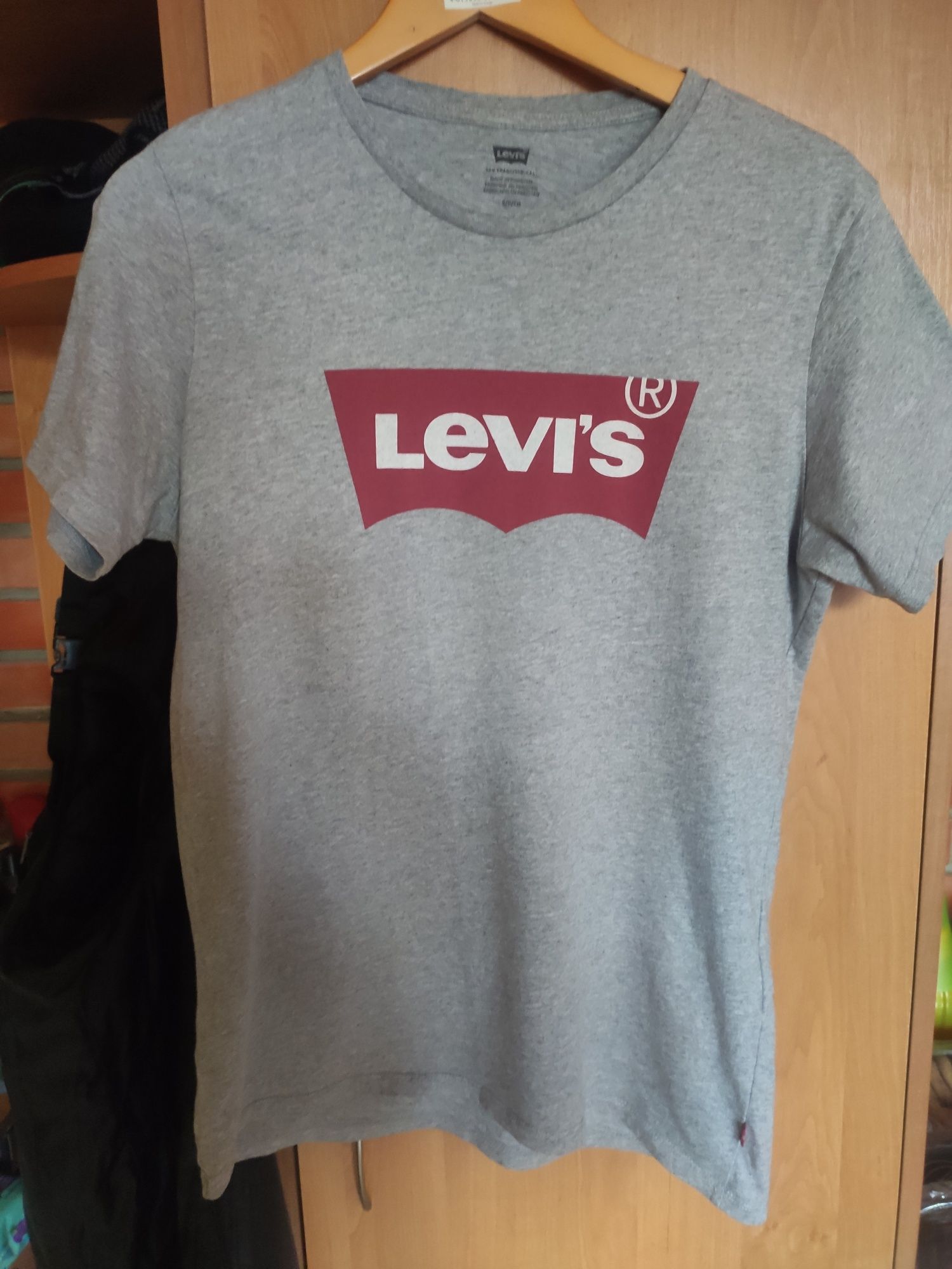 Футболка Levi's S