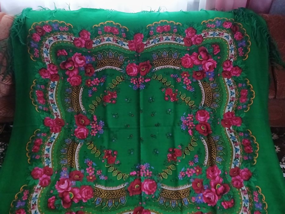 Народні хустки з тороками