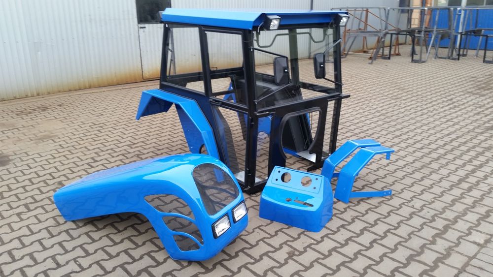 Kabina ciągnikowa C360 C4011 Maska c360 c330 Nowa kabina C360 c4011