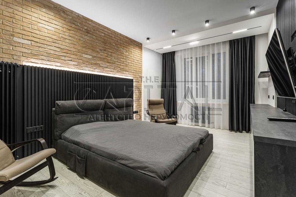 Продаж сучасна квартира 4-кімнати  вул. Лаврська 6 3 СПАЛЬНІ ЦЕНТР