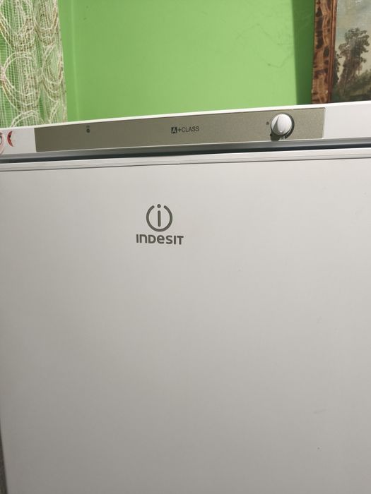 Продам холодильник