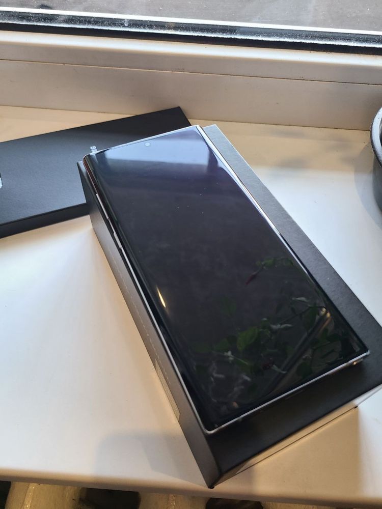Samsung note 10 plus 12/256 Новый