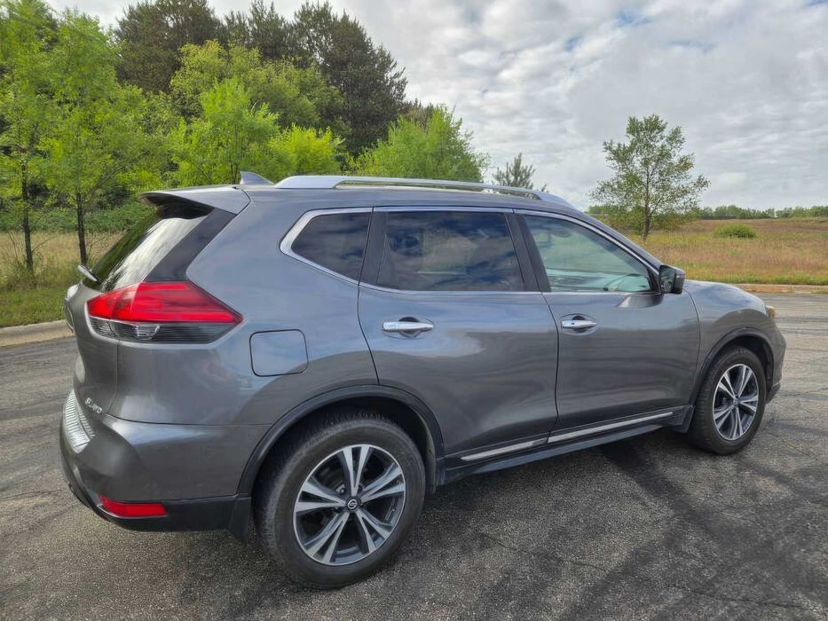 Nissan Rogue SL      2017