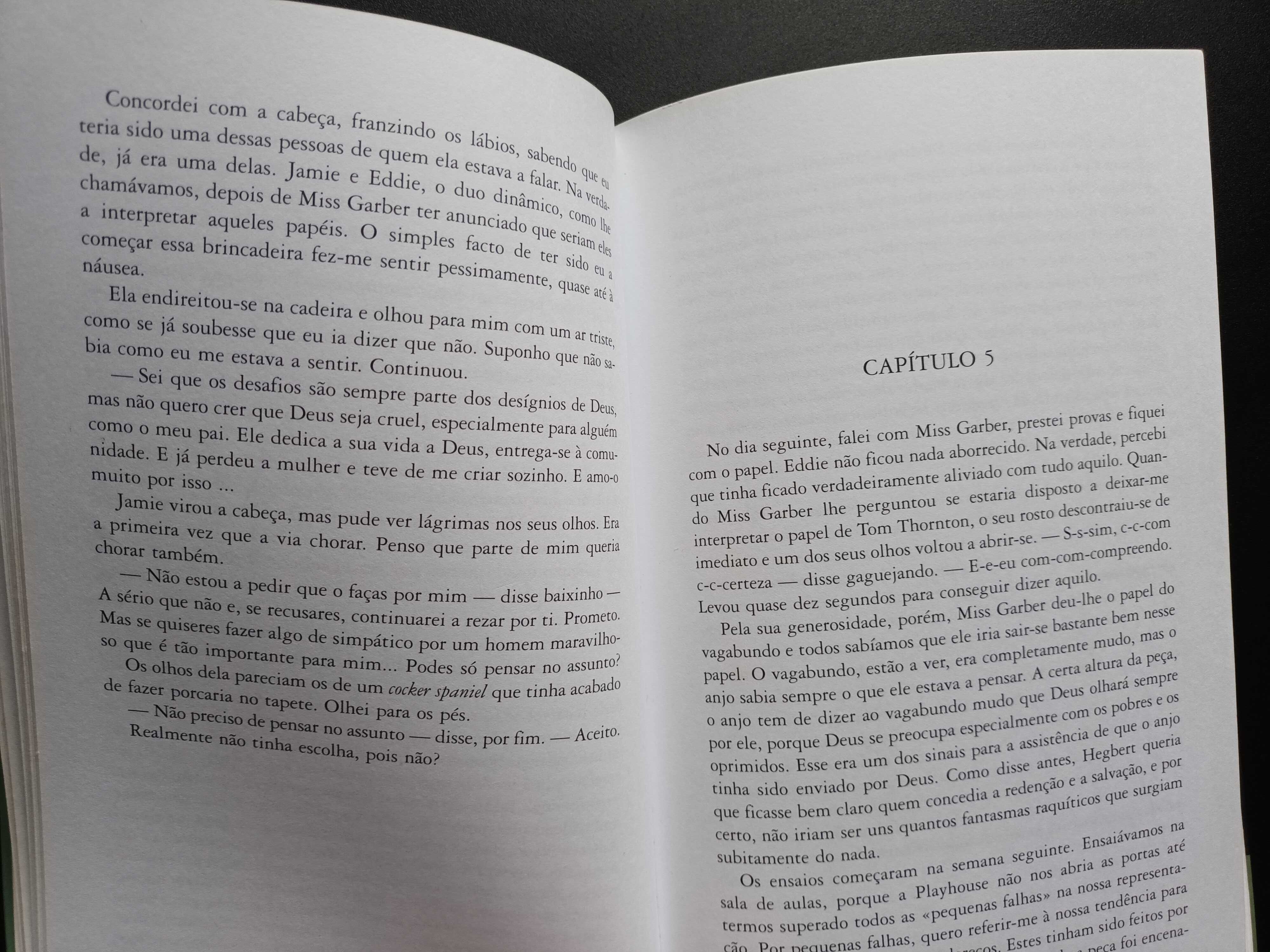 "Um Momento Inesquecível" por Nicholas Sparks - 1ª Edição