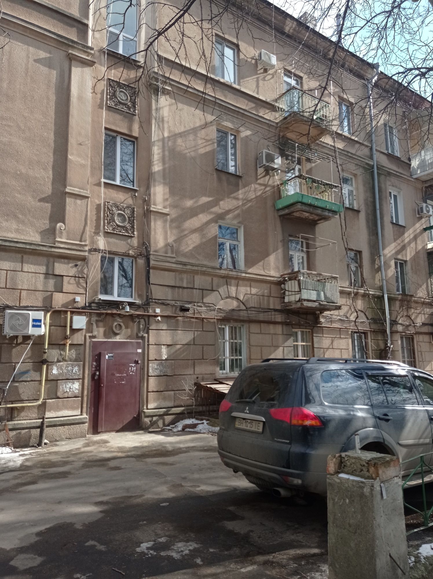 Комната в двухкомнатной Сталине 2/4 от хозяина
