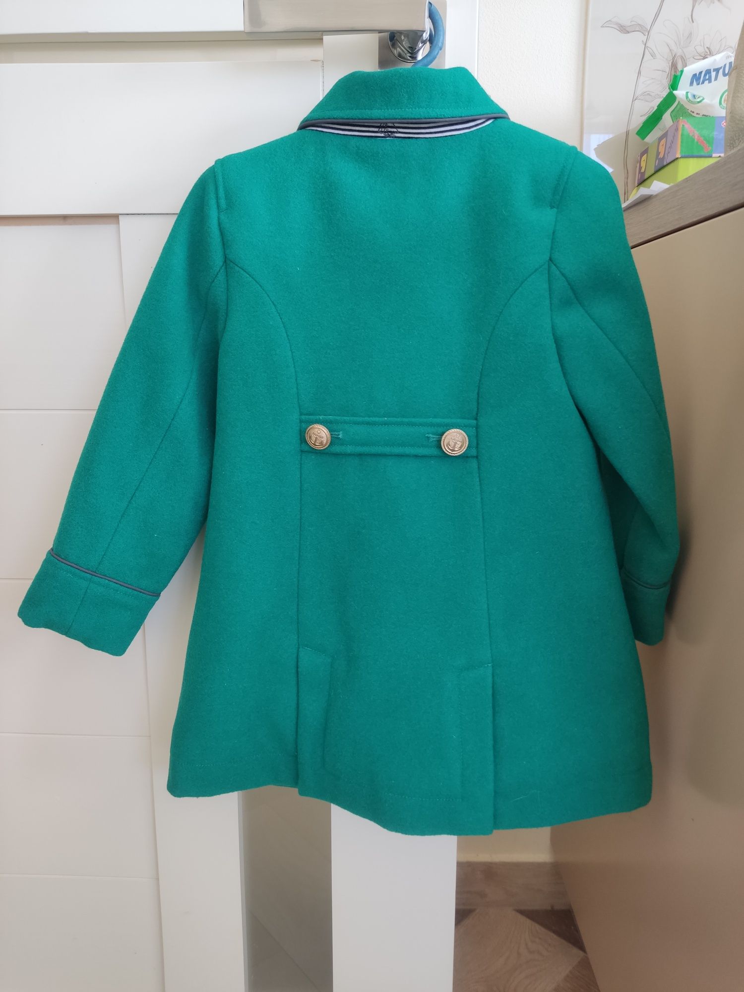 Пальто для девочки 4 года