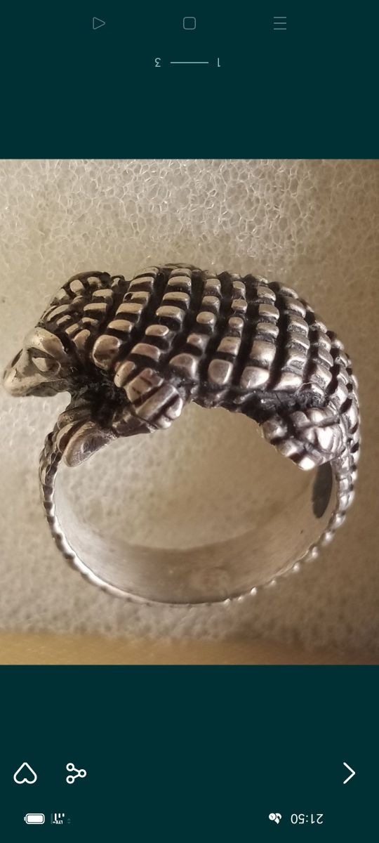 Okazja  srebrny pierścionek stary z krokodylem