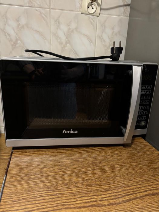 Kuchenka mikrofalowa Amica