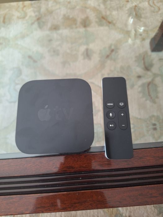 Box Apple TV em bom estado