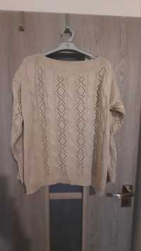 Sweter z ażurowym wzorem- oversize