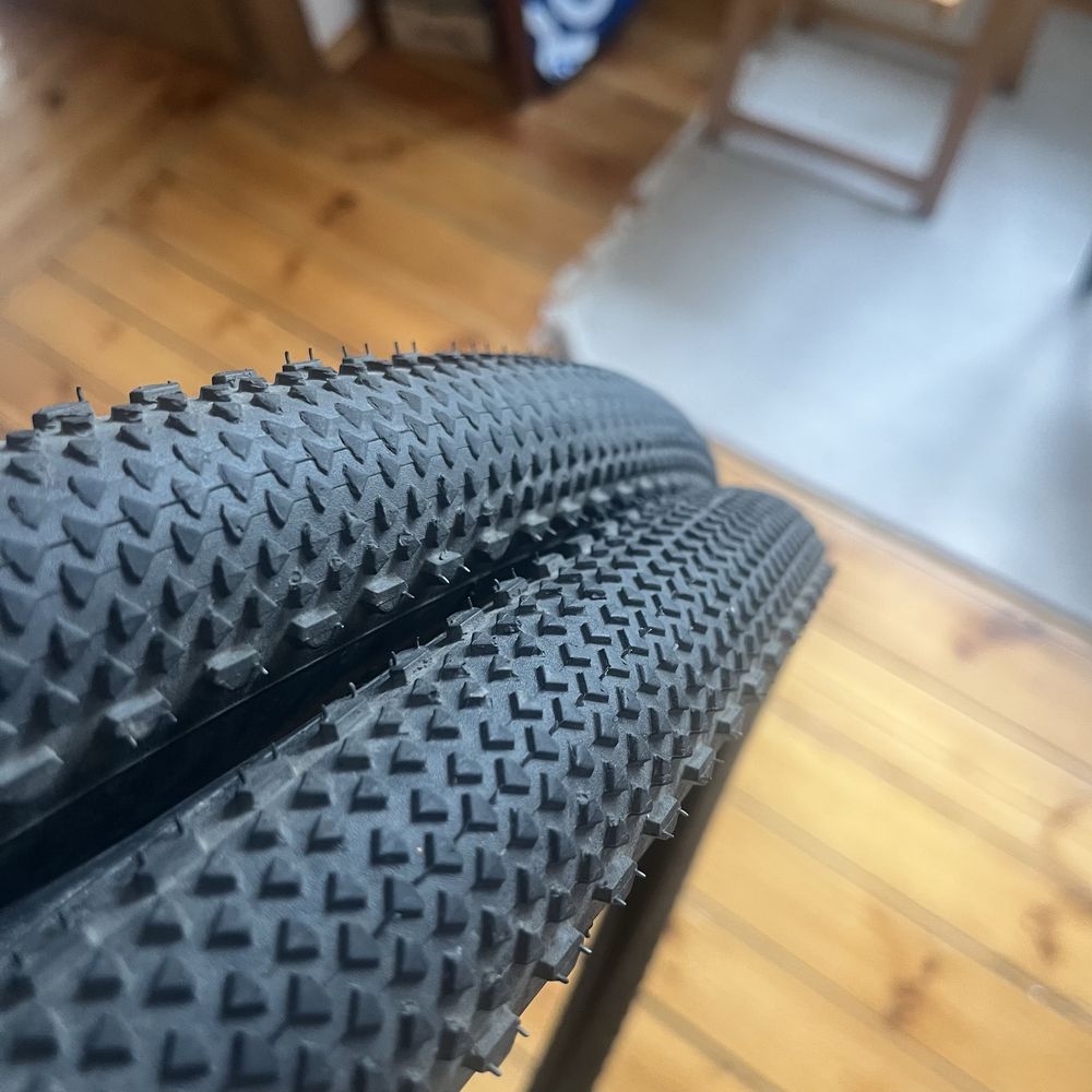 Opony Michelin Power Gravel 40 uzywane 40-622