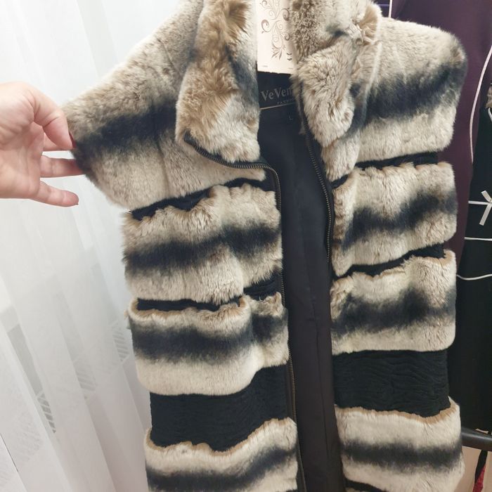 Жилета натуральна з шиншили