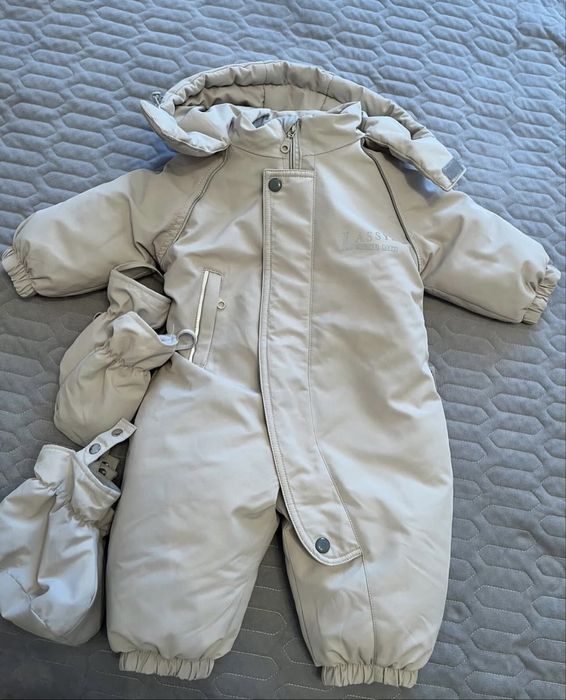 Зимрвий утепленний комбінезон 74 розмір