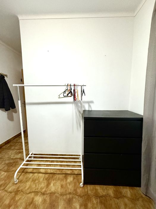 Alugo quarto em Sesiimbra