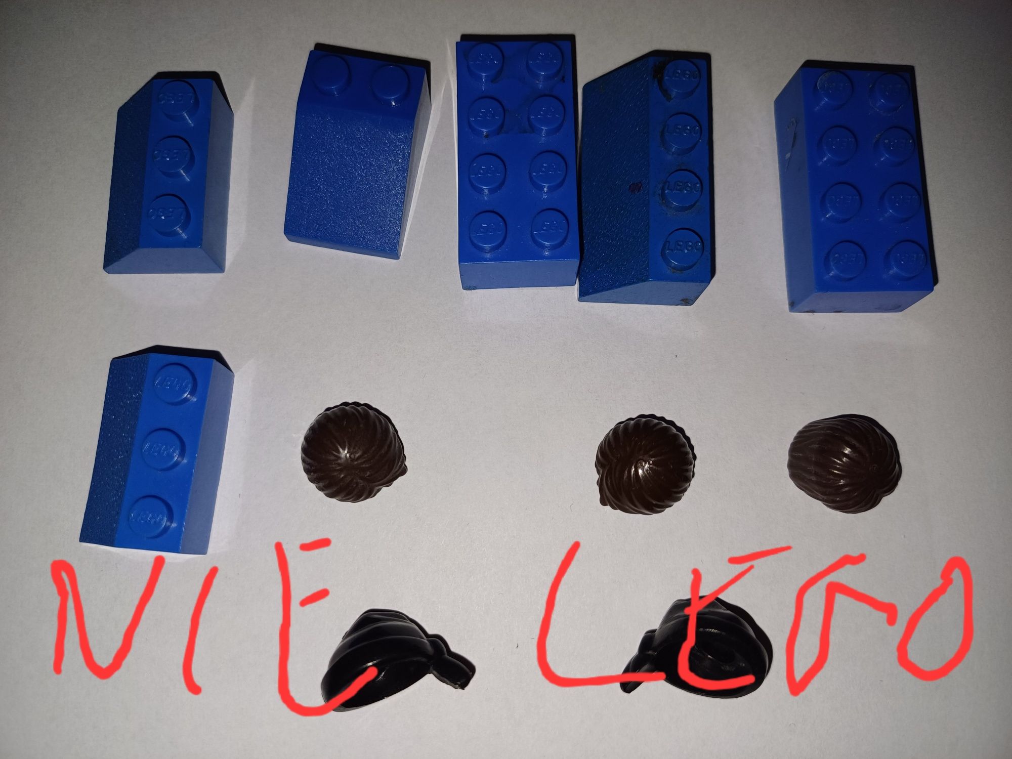 Lego klocki uszkdzone przebarwione
