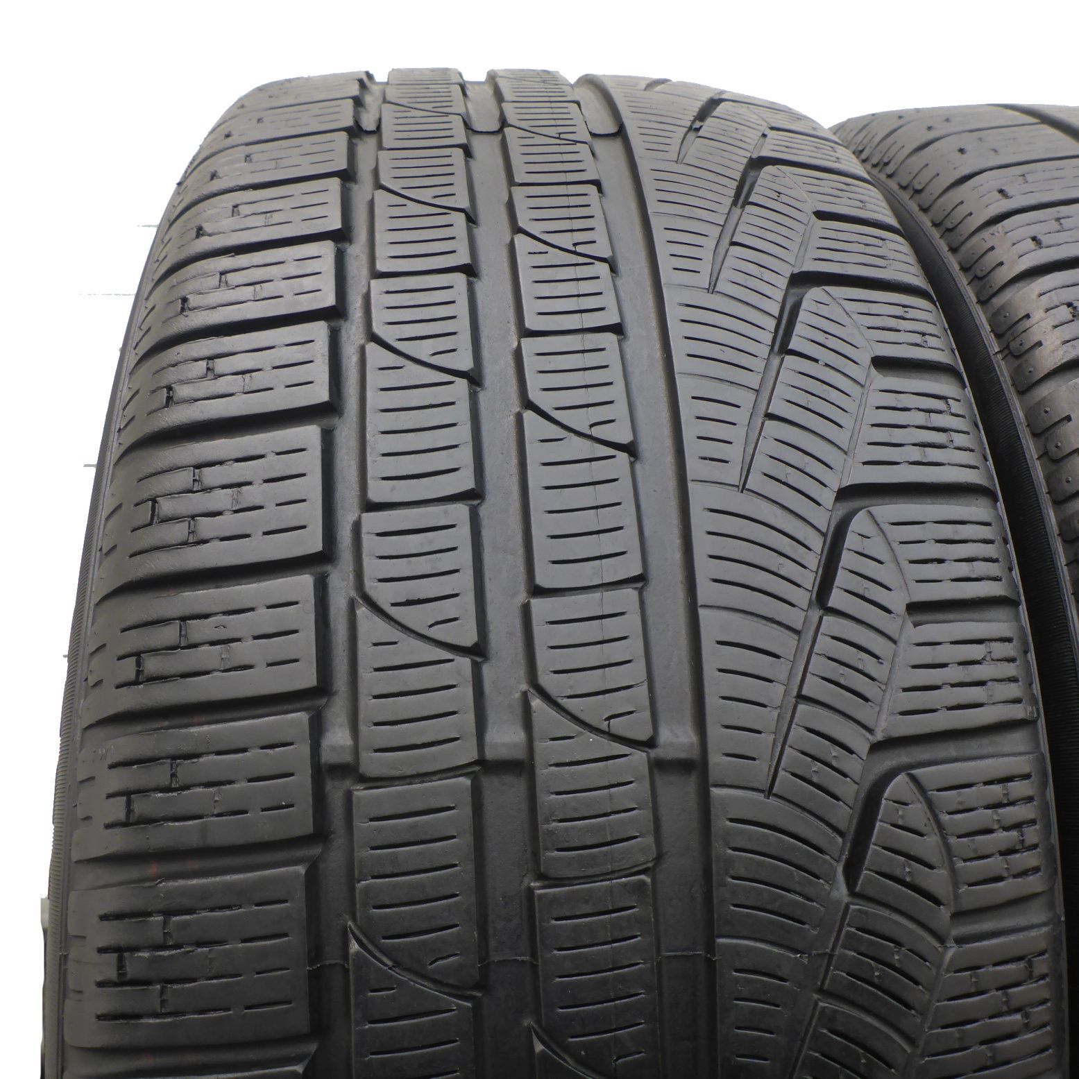 235/40/19 PIRELLI 235/40R19 96W XL Winter 270 Serie II Zima 5.2-6.2mm