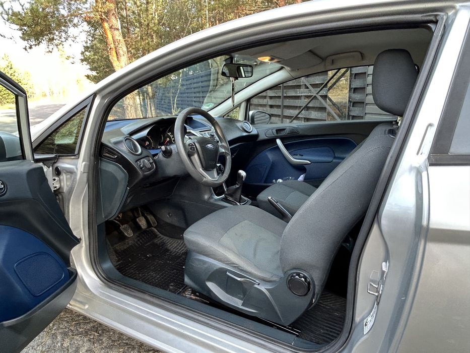 Форд Фієста в чудовому стані