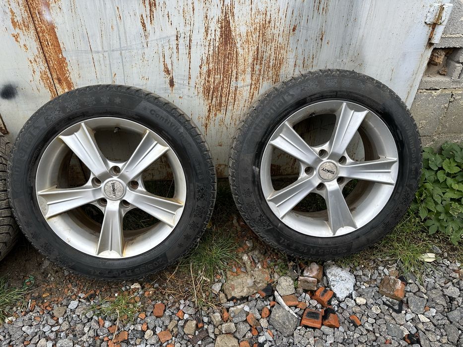 Диски 5/114.3/R16, з резиною 205/55 стояли Nissan leaf