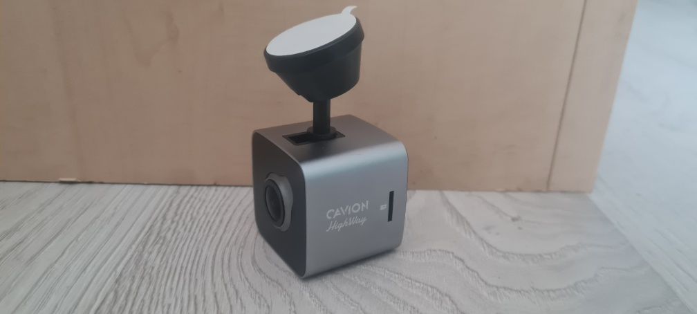 Kamerka/wideorejestrator full HD CAVION  HIGHWAY stan idealny