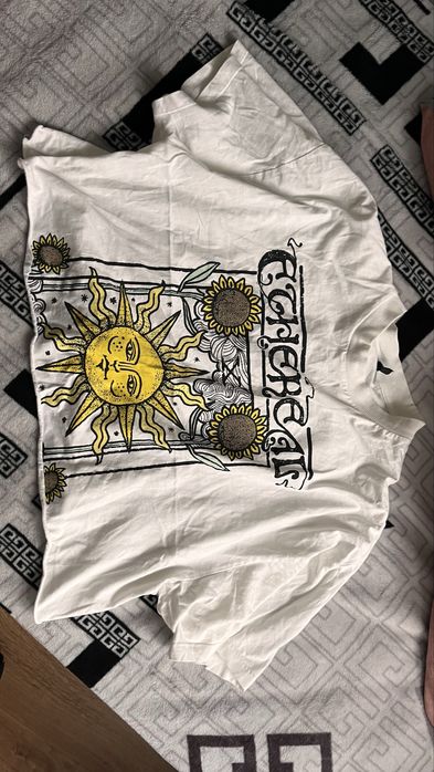 футболка біла жіноча з принтом